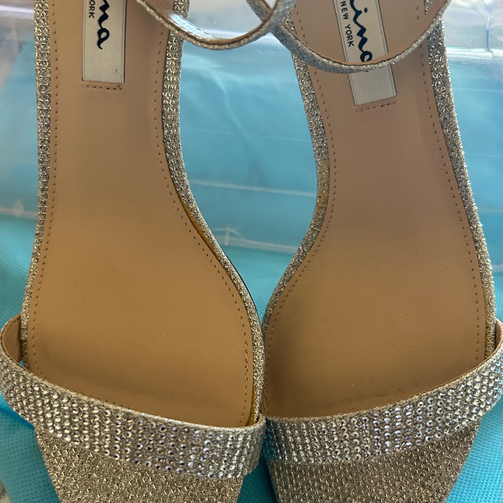 Nina Shoes Glittering Silver Heels stunning🌺